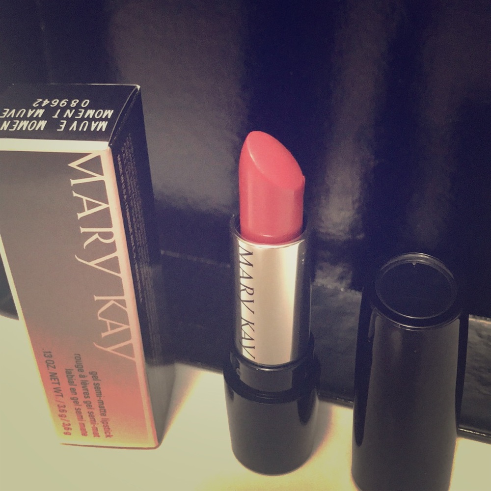 Mary Kay Gel semi-matte lipstick